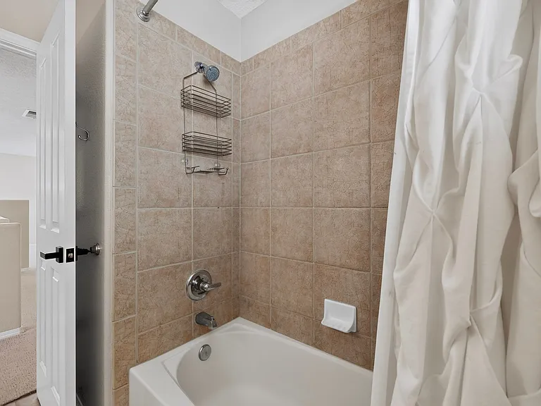 13208 Sentinal Ct NE — Photo 28