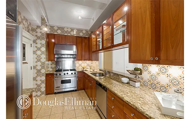 Sold by Douglas Elliman | media 4