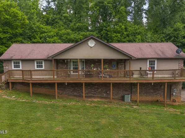 2345 Dave Smith Rd, Kodak, TN 37764