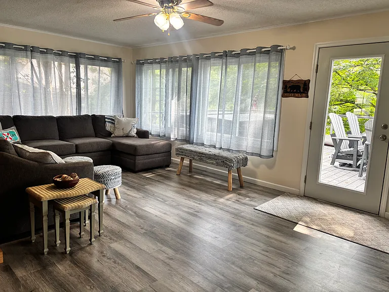 130 Turtle Point Ln — Photo 17