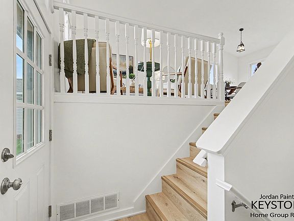 2nd image of 3048 Stonewood St NW