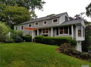 54 Valley Rd, Kings Park, NY 11754