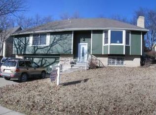 3810 SW Deer Trail Dr, Topeka, KS 66610