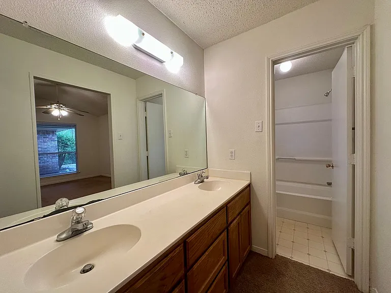 638 Park Place Dr — Photo 10