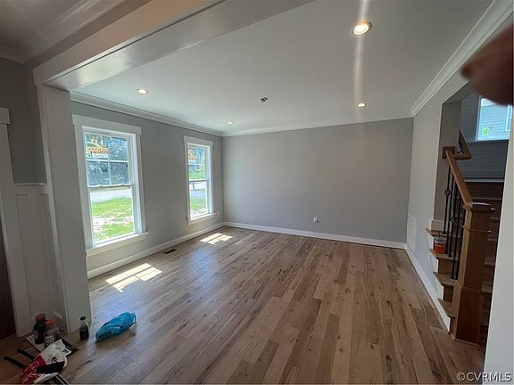 5th image of 5900 Bottomley Place Gln
