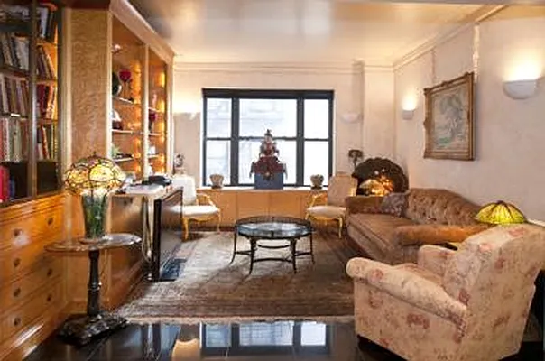 Sold by Corcoran | media 16