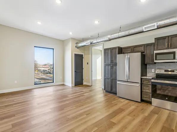 Hyde Park Flats, 212 S Greenwood St, Wichita, KS 67211