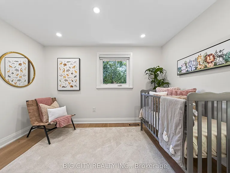 26 Carondale Cres — Photo 25