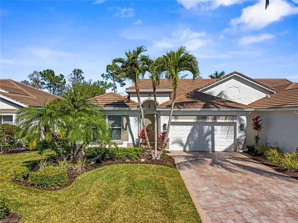 1208 Chelmsford Ct #67, Naples, FL 34104