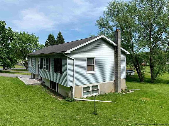 3rd image of 27 Cafaldo Dr