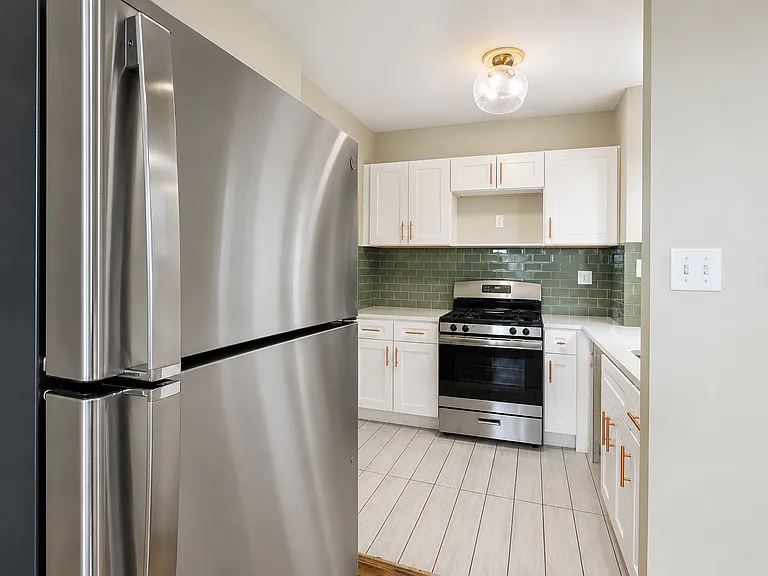 4429 W Pine Blvd #614 — Photo 4