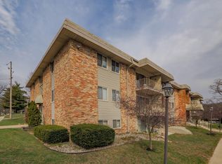 748 W Kilgore Rd APT 207, Kalamazoo, MI 49008