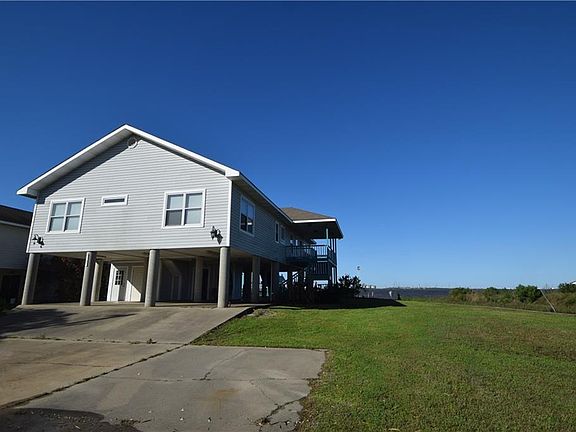 5th image of 3721 Lakeview Dr