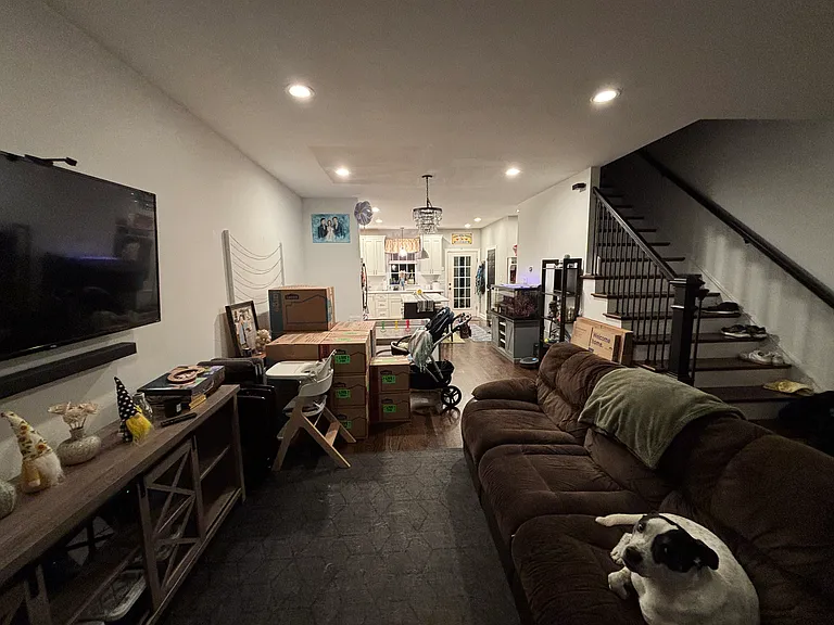 428 E Miner St — Photo 16