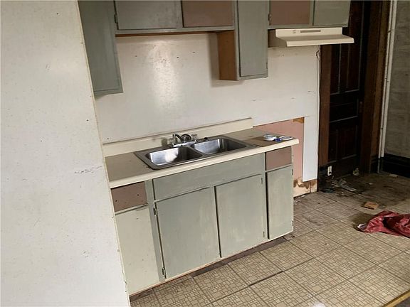 5th image of 11916 E Washington St