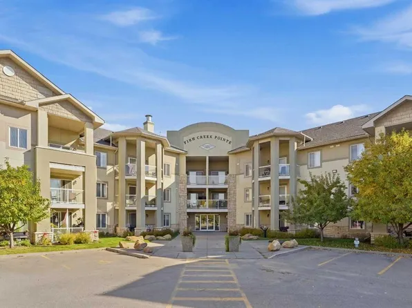 2518 N Fish Creek Blvd SW #2208, Calgary, AB T2Y 4T5