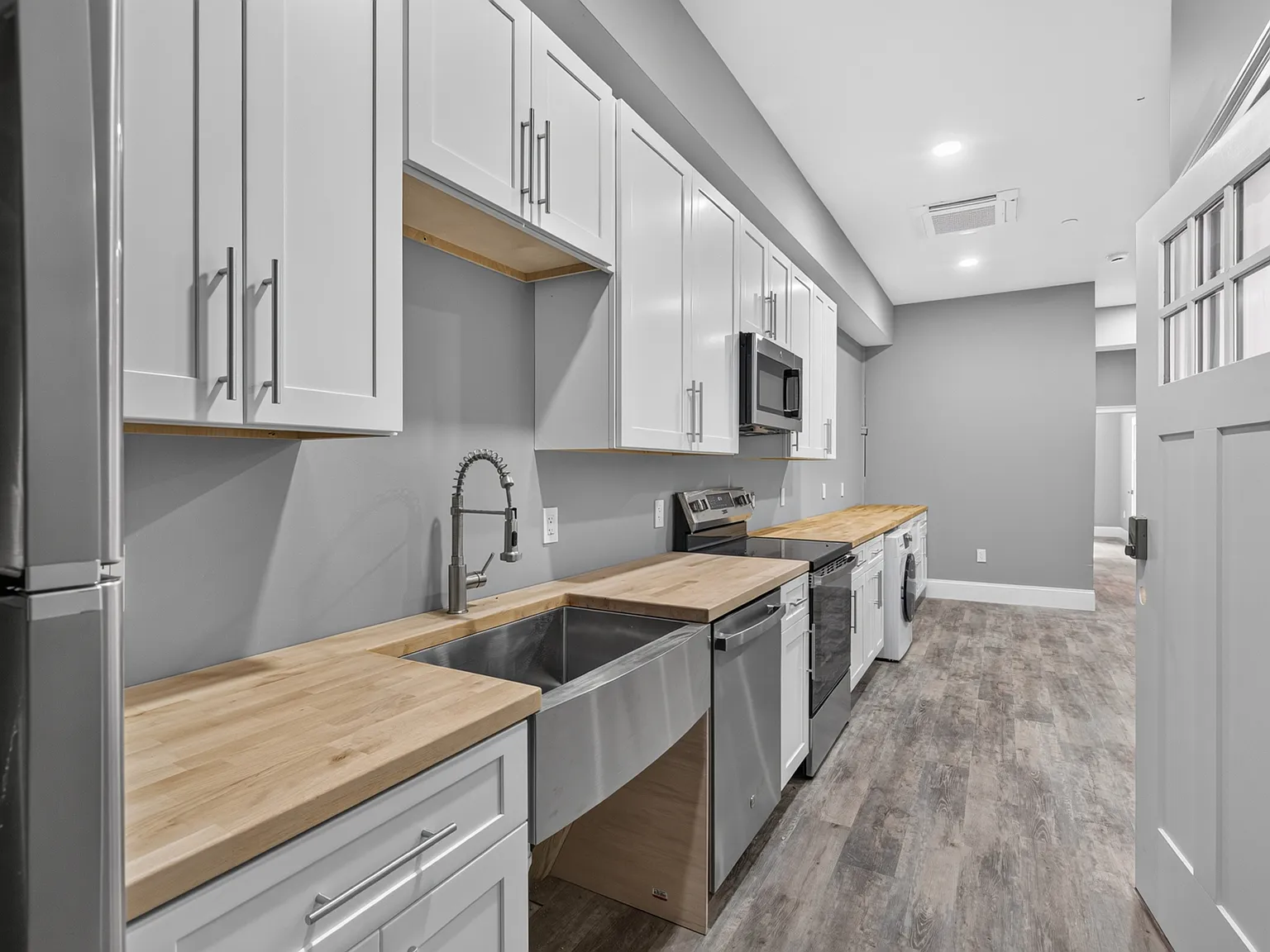 1 bed, $1,695 — Photo 4