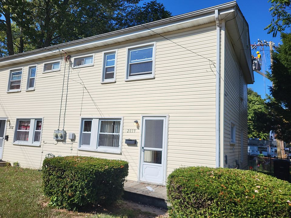 1st image of 2039 Dryden St
