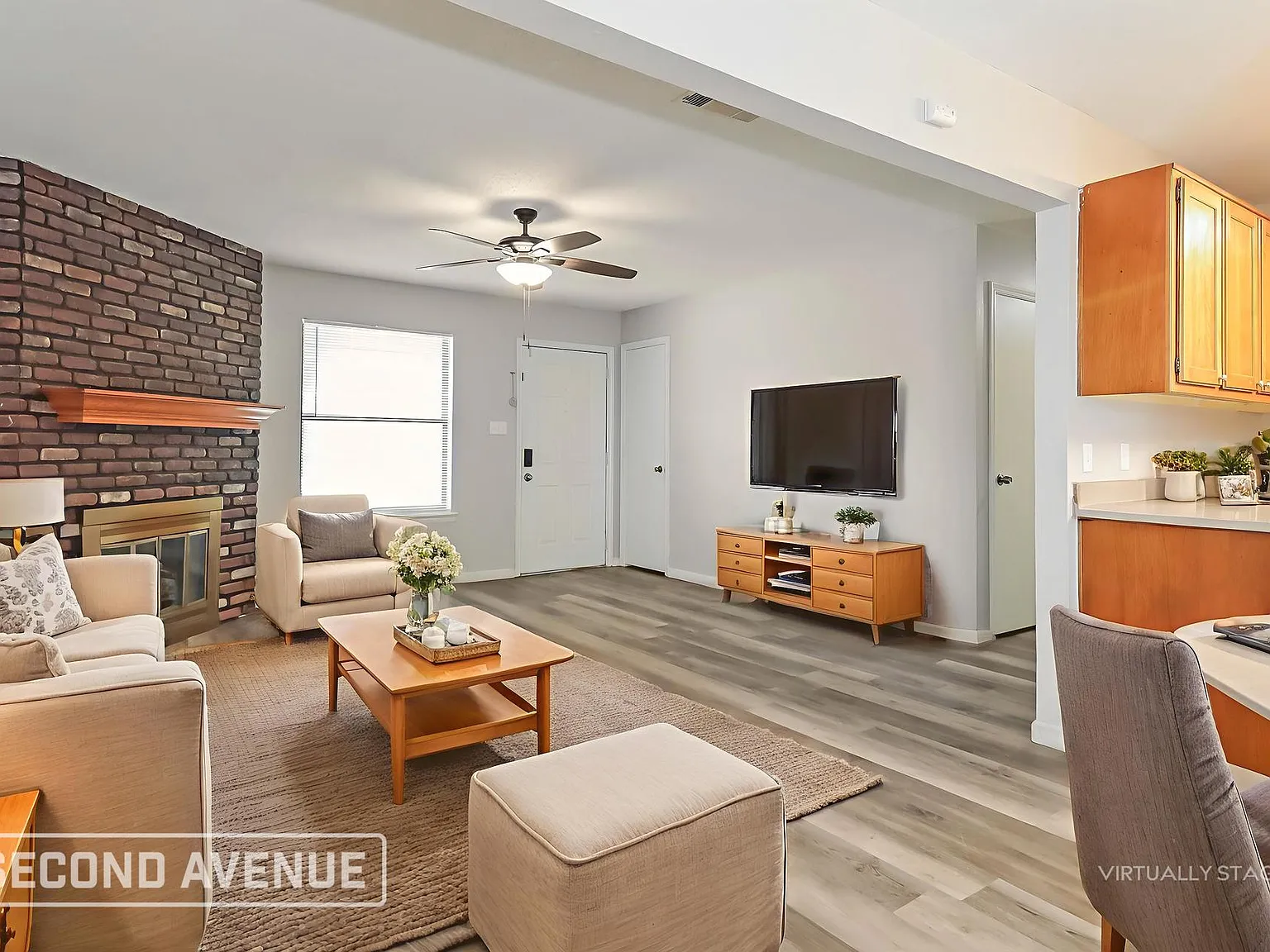 5 bed, 2.0 bath, 1908 sqft, $1,995 — Photo 2