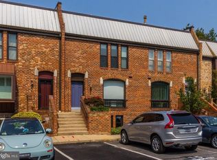 582 Brummel Ct NW #582, Washington, DC