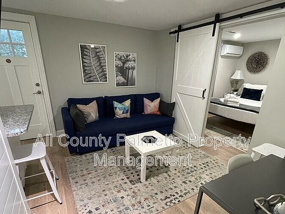 3rd image of 2647 Bonds Ave APT G