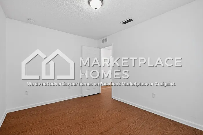2167 Thomas Ct — Photo 15