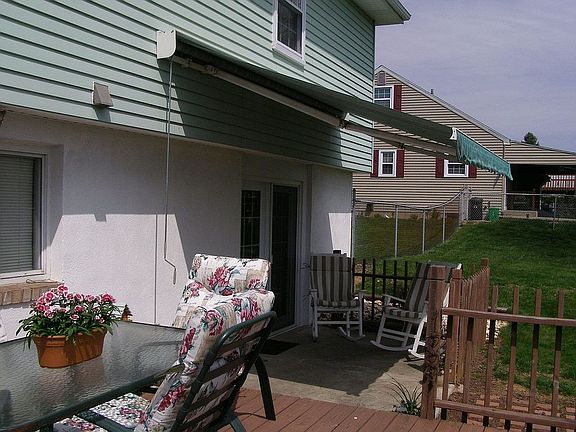 2nd image of 347 McKinley St