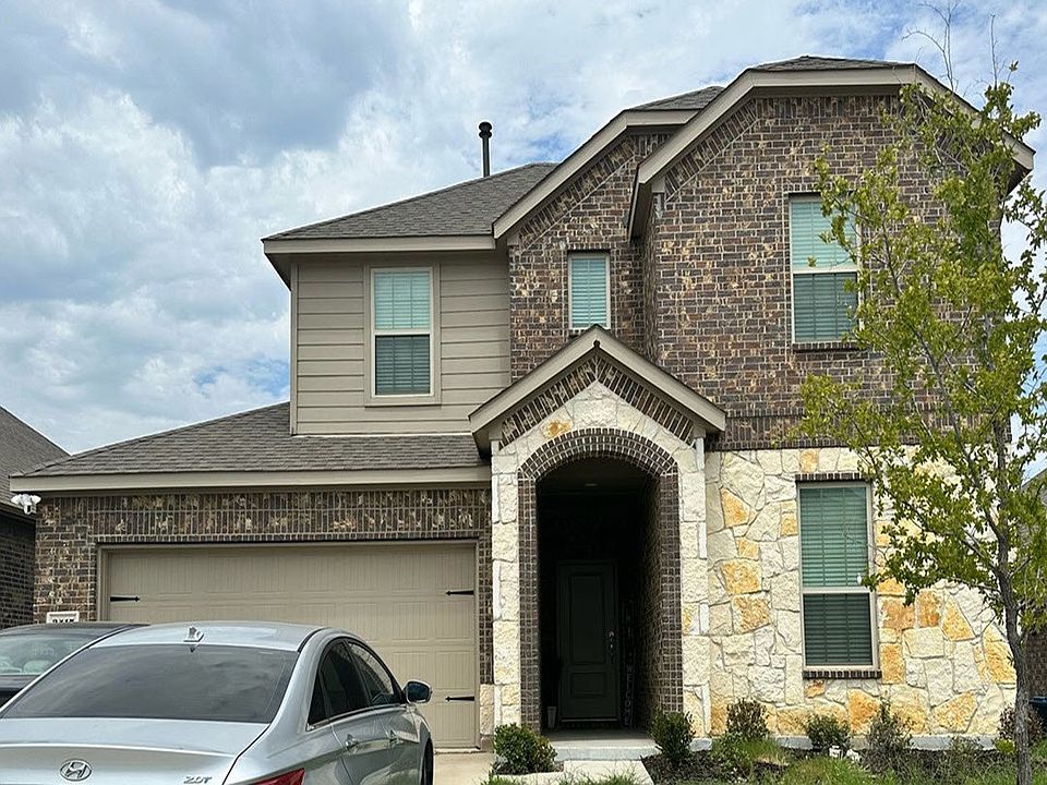 1st image of 3417 Comal Dr