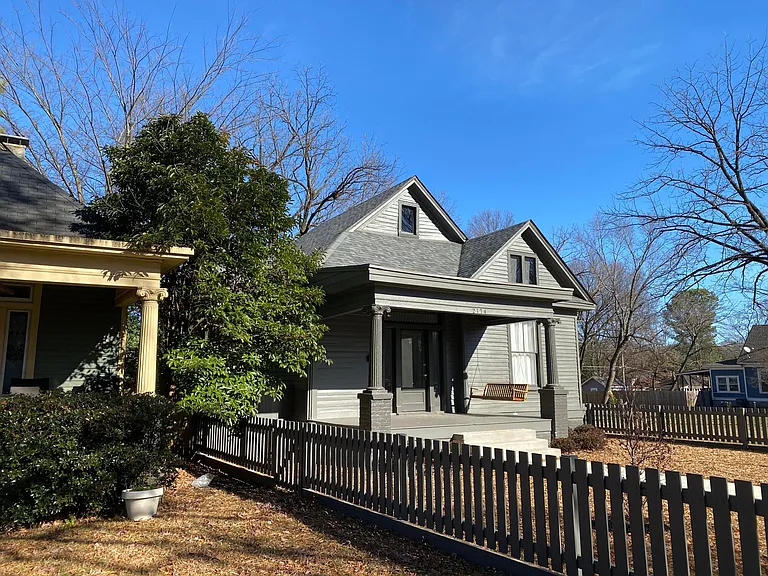 2174 Monroe Ave — Photo 15