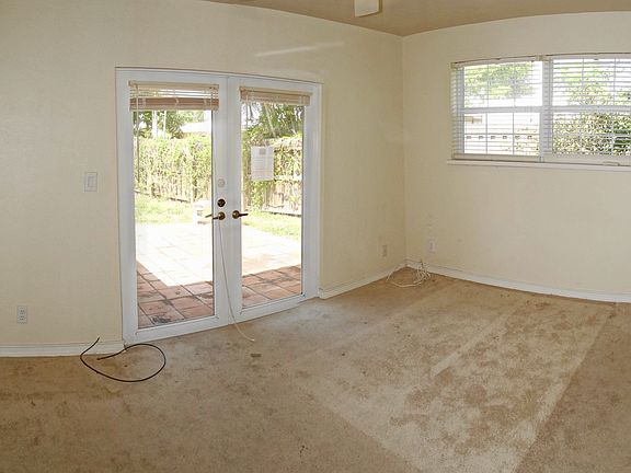2nd image of 5921 NE 22nd Ave