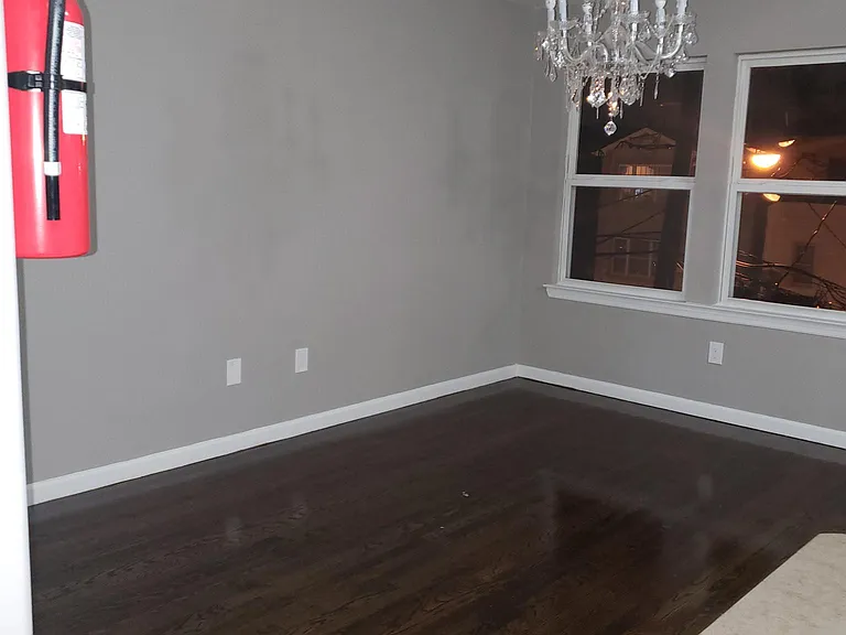 1086 William St #2 — Photo 14