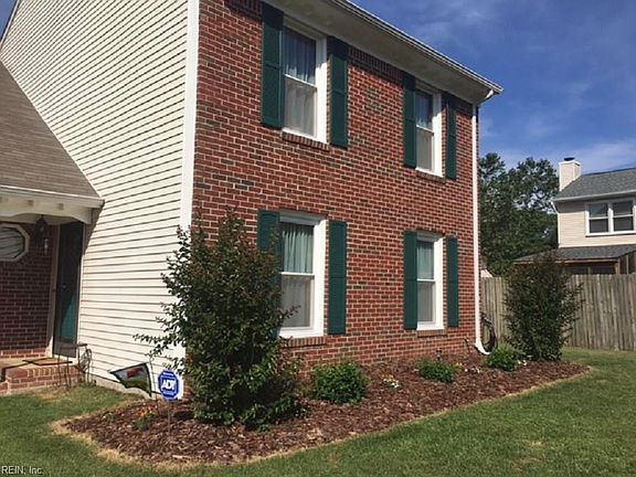 3rd image of 896 Gunston Ct
