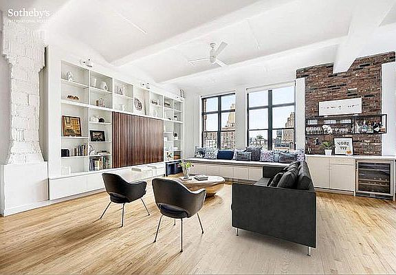 3rd image of 161 W 15th St APT 6H