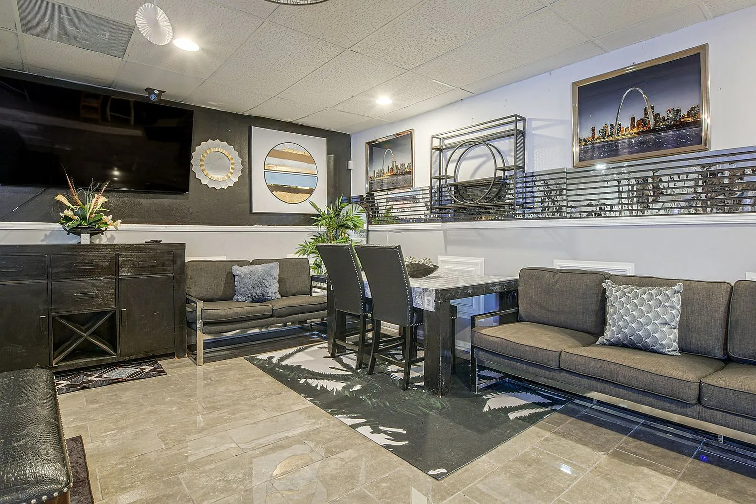 Studio, 1.0 bath, 990 sqft, $3,290 — Photo 1
