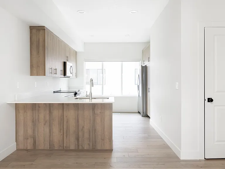 23 Views Townhomes — Photo 9