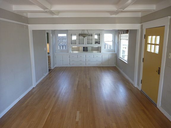 4th image of 3136 Grim Ave