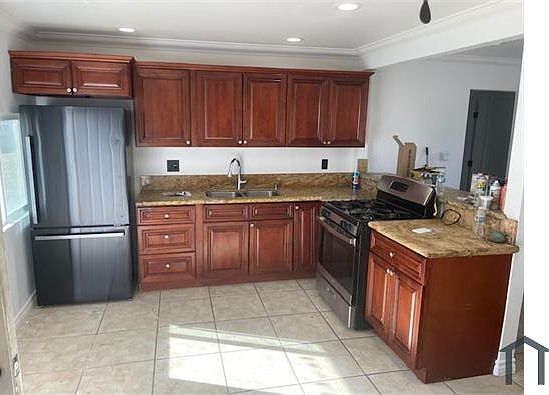 2nd image of 38707 11th St E