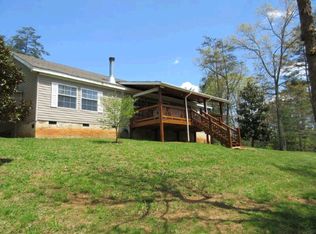 366 Johnson Cove Rd, Copperhill, TN 37317