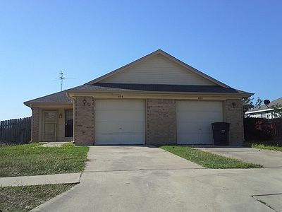 1st image of 404 Deloris Dr
