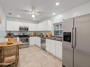 2003 Rayben Dr, Jacksonville, FL 32246