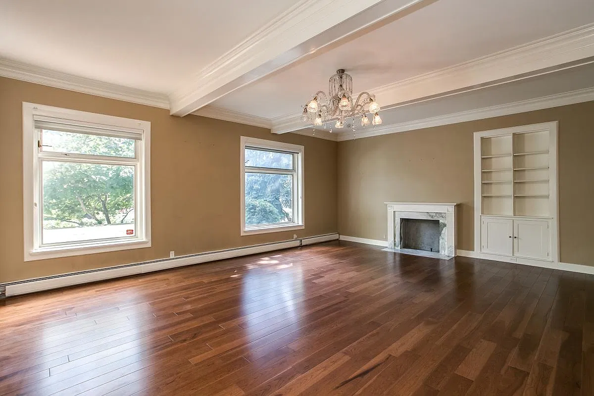 3 bed, 2400 sqft, $4,000 — Photo 4