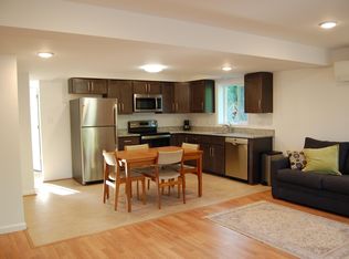 11829 Falls Rd #L1, Potomac, MD 20854