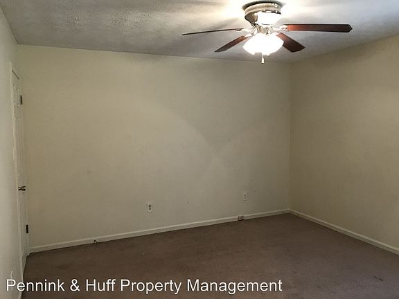 2nd image of 953 Kennesaw Dr