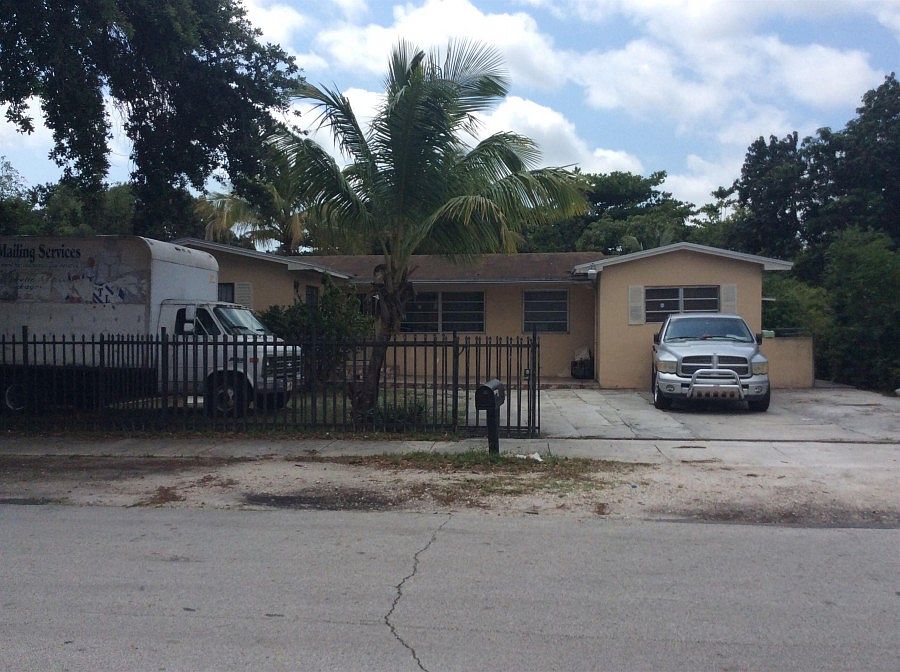 1st image of 164 NW 118th St