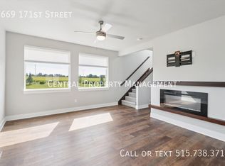 4669 171st St, Urbandale, IA 50323