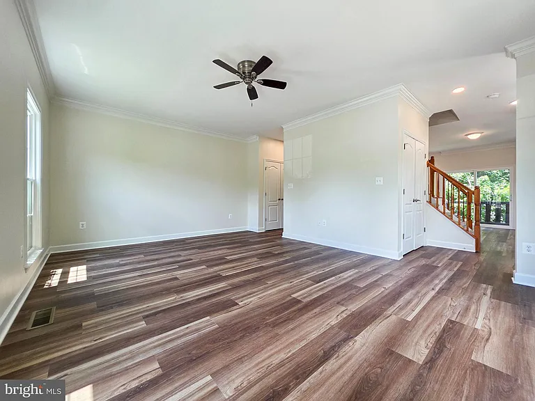 3300 Broker Ln — Photo 10