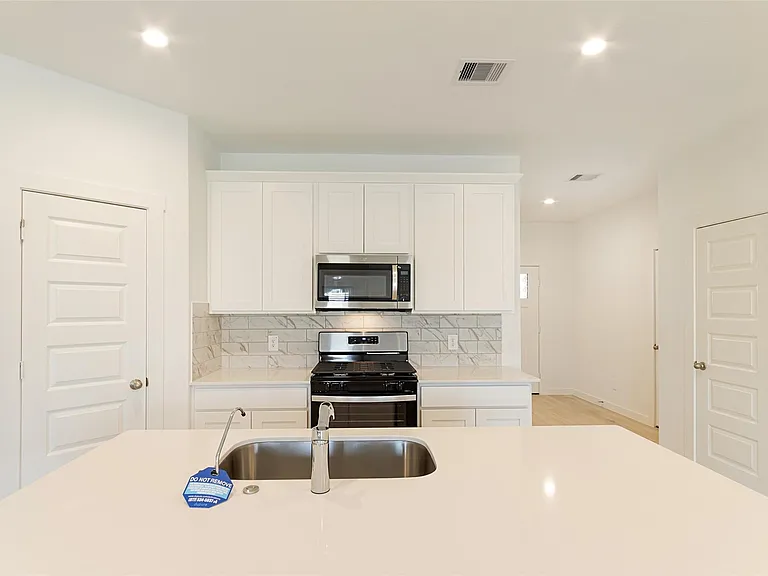 31707 Theodore Bend Dr — Photo 8