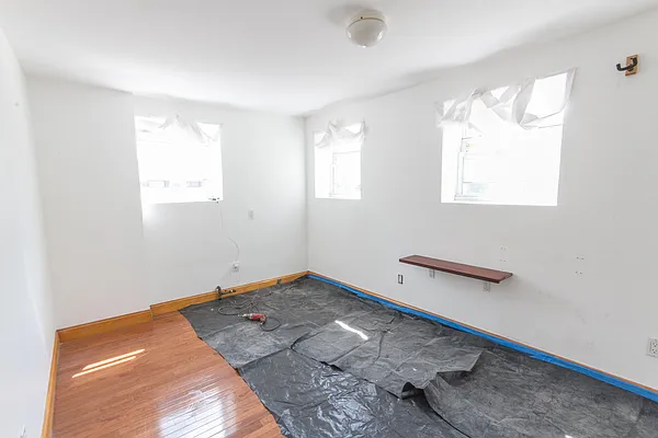 Rented by Twyford Real Estate | media 64