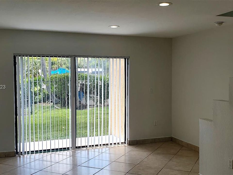 1st image of 204 Palm Cir E #204