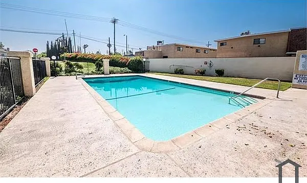 2 bed, 836 sqft, $2,800 — Photo 1